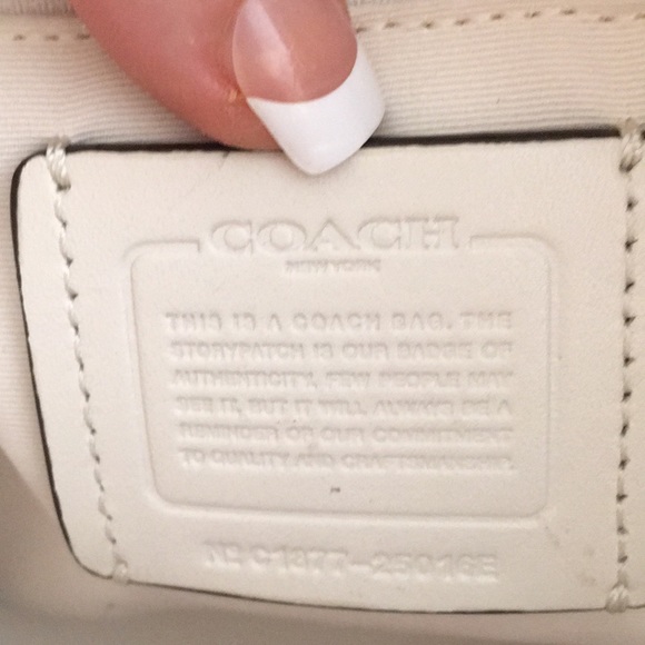 Coach Signature TOTE PM Cream/Gold - Picture 8 of 8